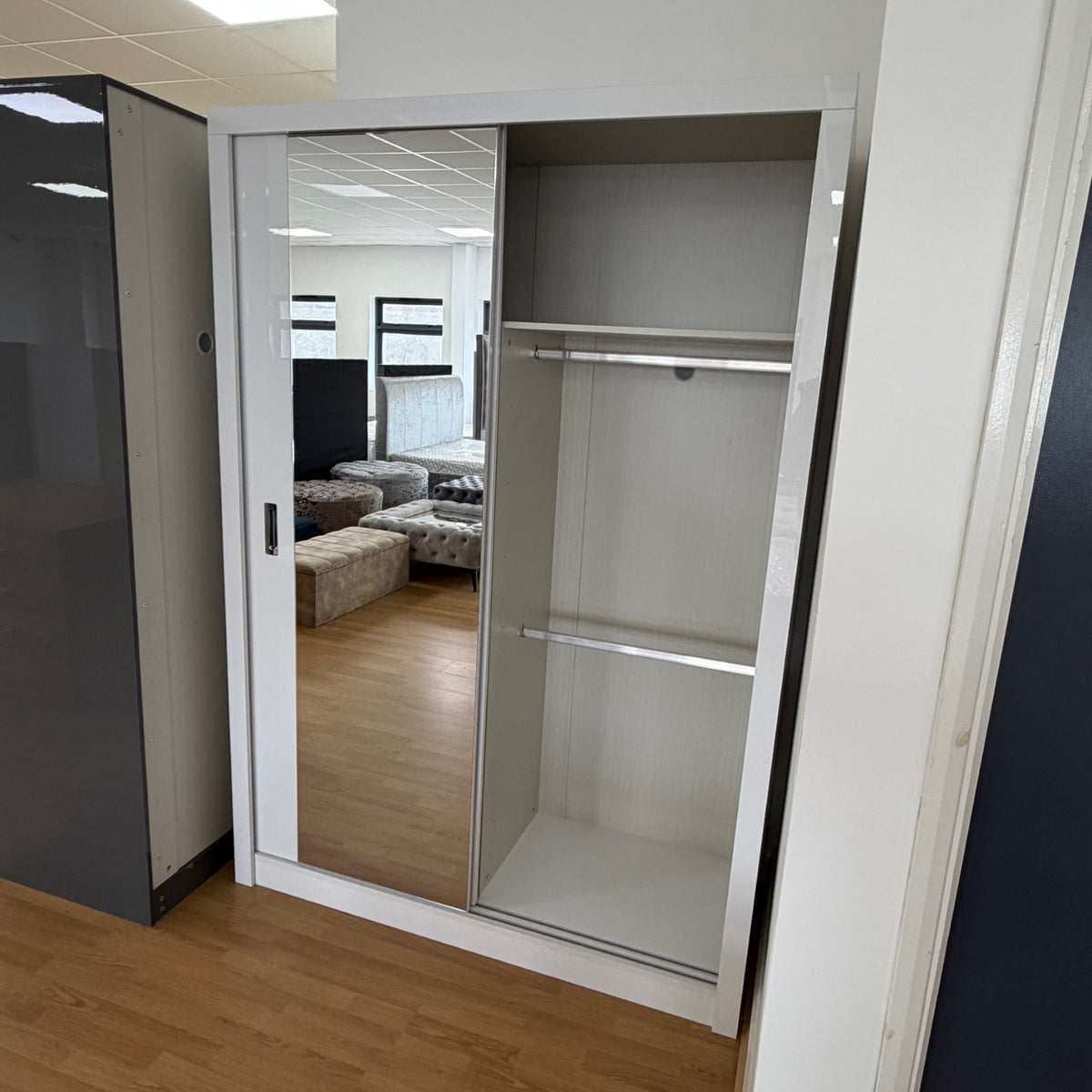 Chicago 2.0 High Gloss Mirrored Sliding Wardrobe