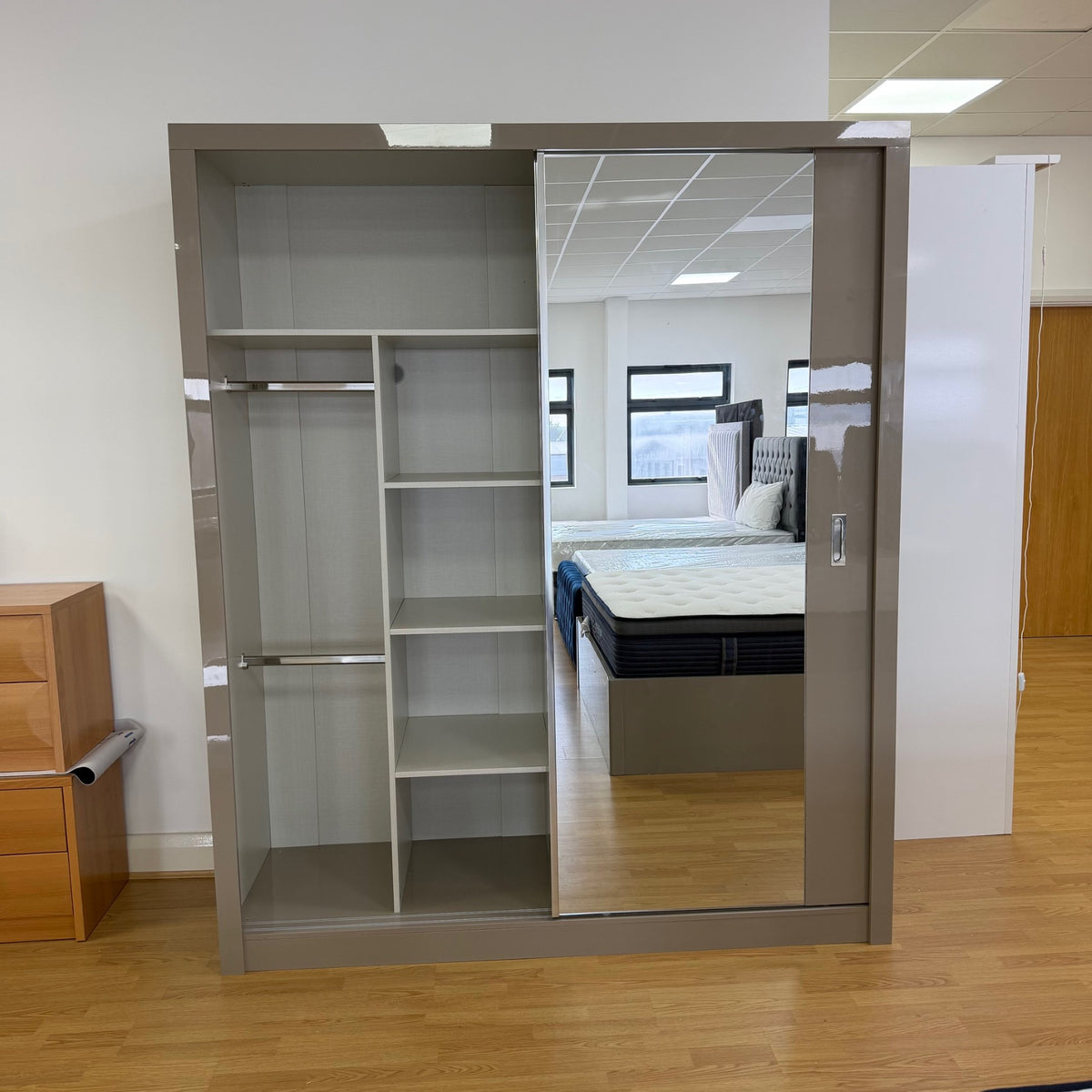 Chicago 2.0 High Gloss Mirrored Sliding Wardrobe